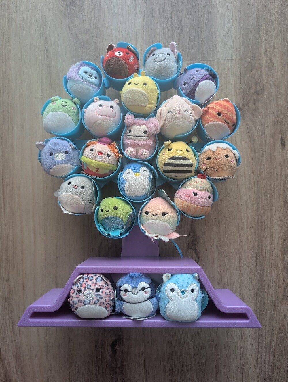 Squishmallow Micromallow Ferris Wheel Display Toy 22 Piece Stuffed Animal Set